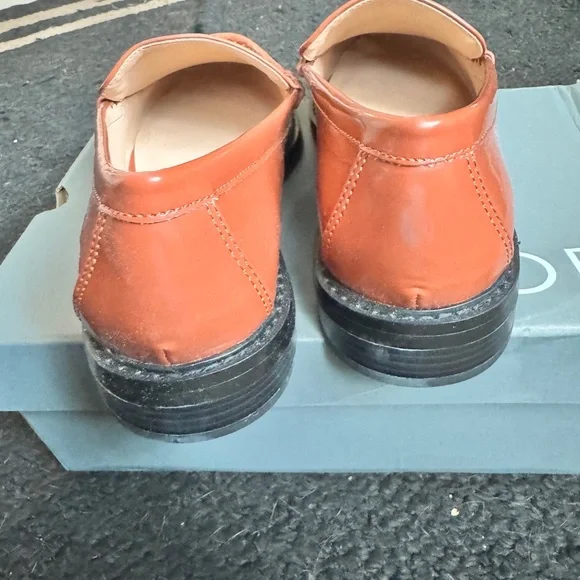 LOFT Patent Leather Loafers - Picture 4 of 6